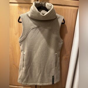 Indyeva fleece vest